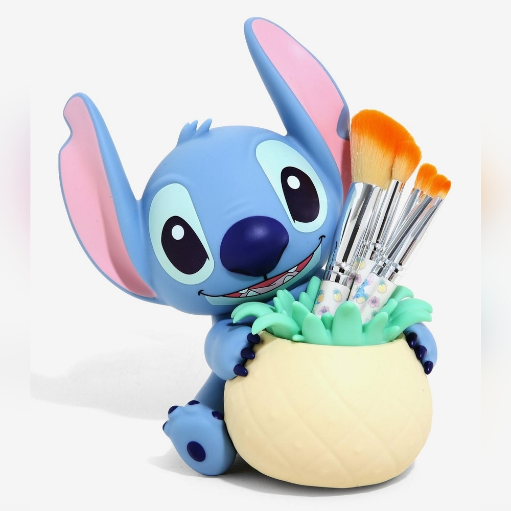 Loungefly Disney Lilo & Stitch Pineapple Makeup Brush Set